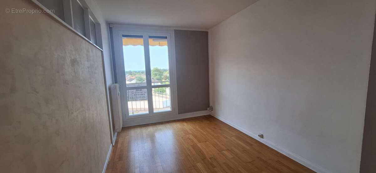 Appartement a sens, 87m2 environ, 4 chambres, 1 cave, 1 place de parking - photo 8