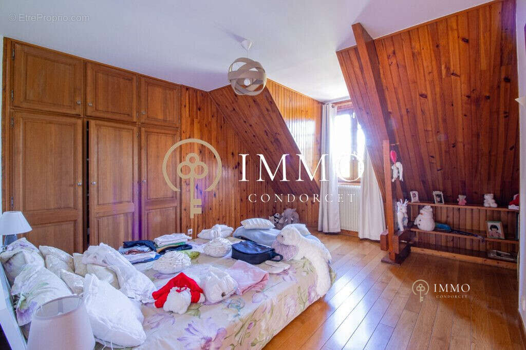 Maison 115 m² à Cachan  - photo 9