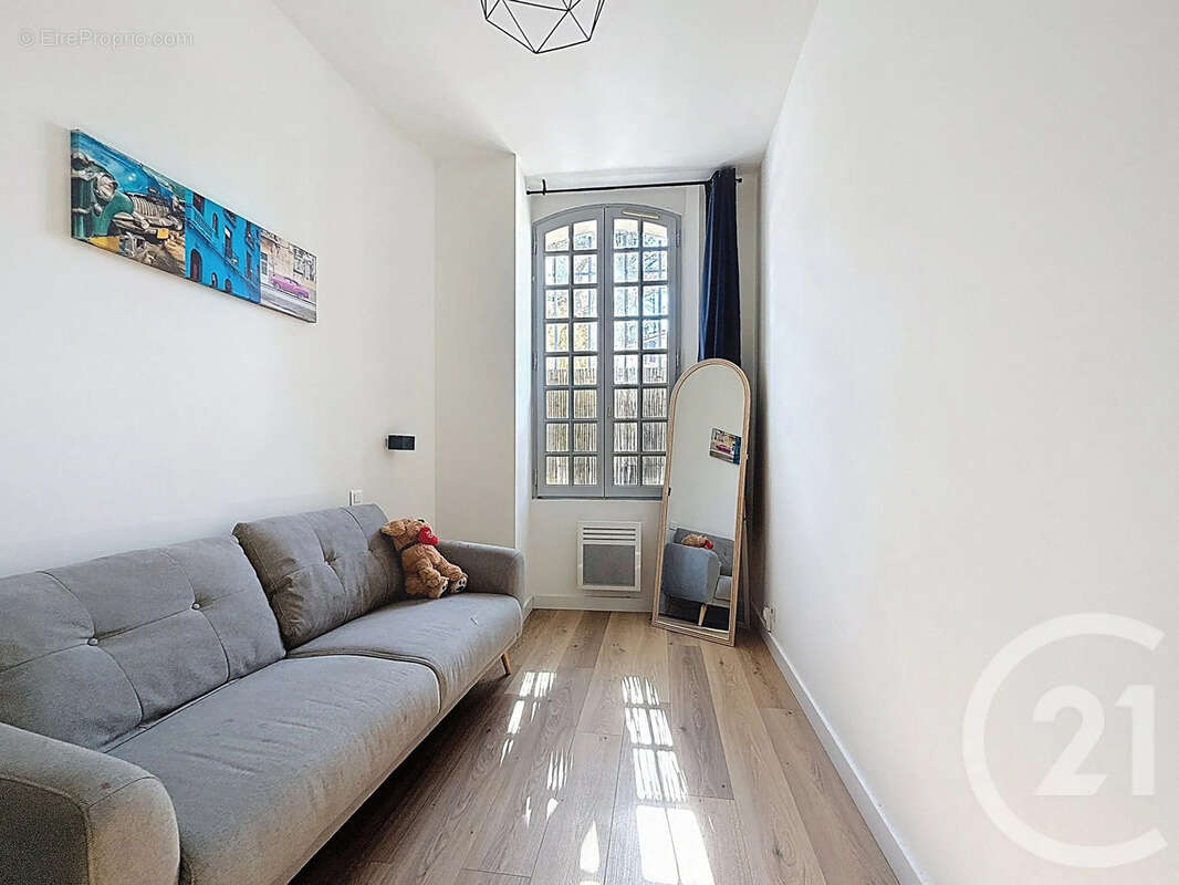 Appartement 67 m² à Tarascon  - photo 8