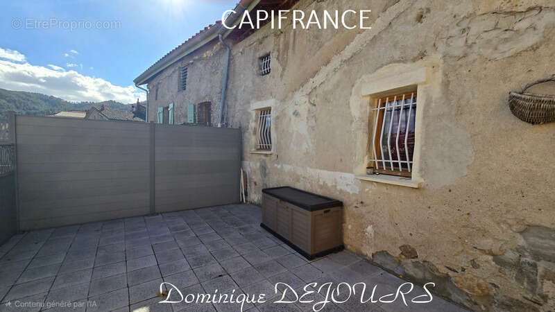 Maison à SAINT-FORTUNAT-SUR-EYRIEUX