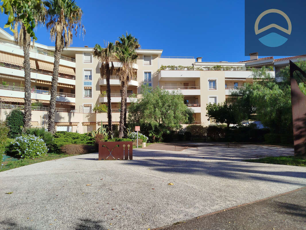 Appartement à HYERES