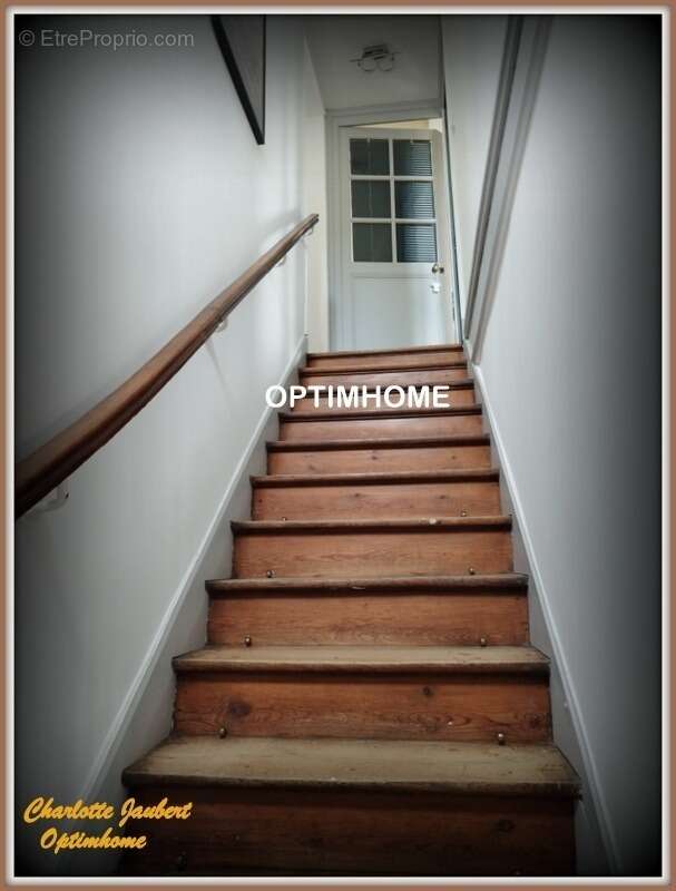 Maison à AUBETERRE-SUR-DRONNE