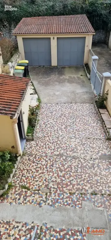 Maison de ville de 125m² (divisible en 3 appartements) - photo 5
