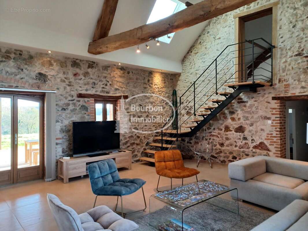 n°2 - Maison à CHALMOUX