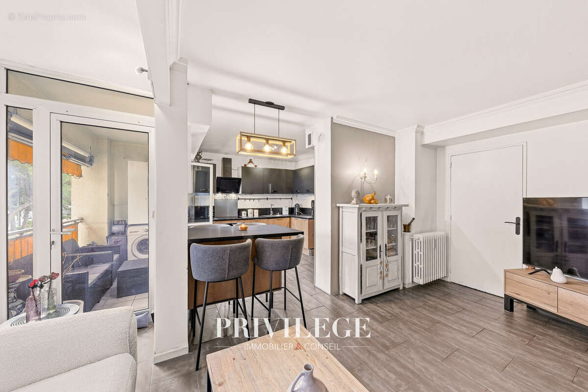 Appartement à LE CANNET