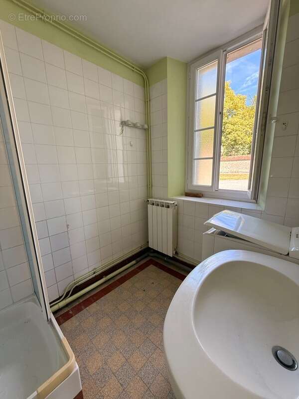 Maison en pierre de 126m², 4 chambres, avec grange 65 000 € - photo 29