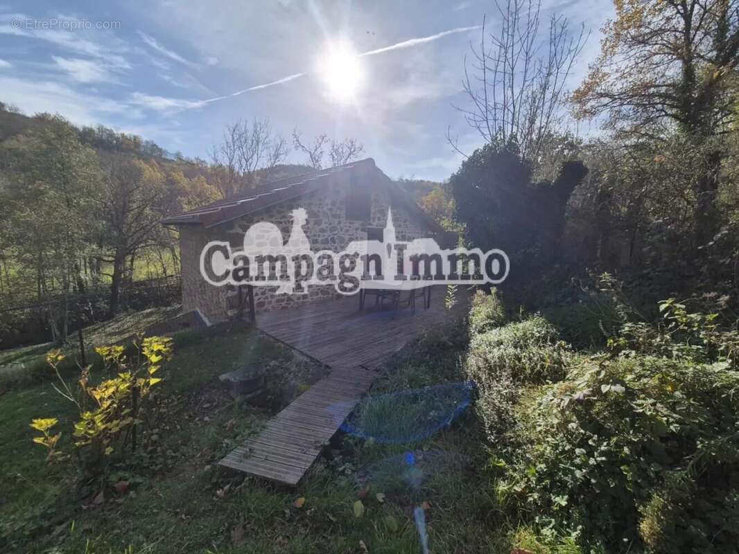 Maison à SAINT-FORGEUX