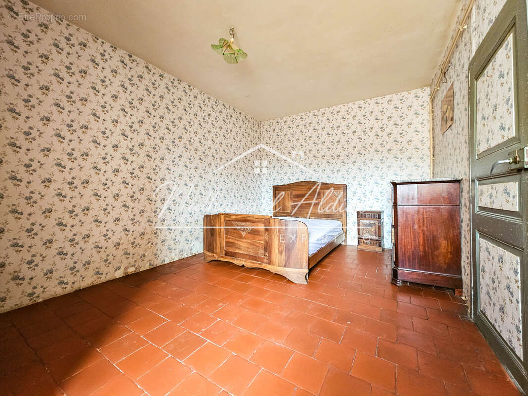 Maison à VIALA-DU-PAS-DE-JAUX