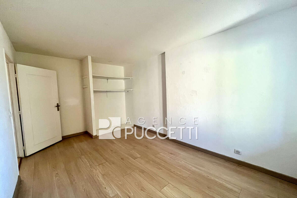 Appartement à VENCE