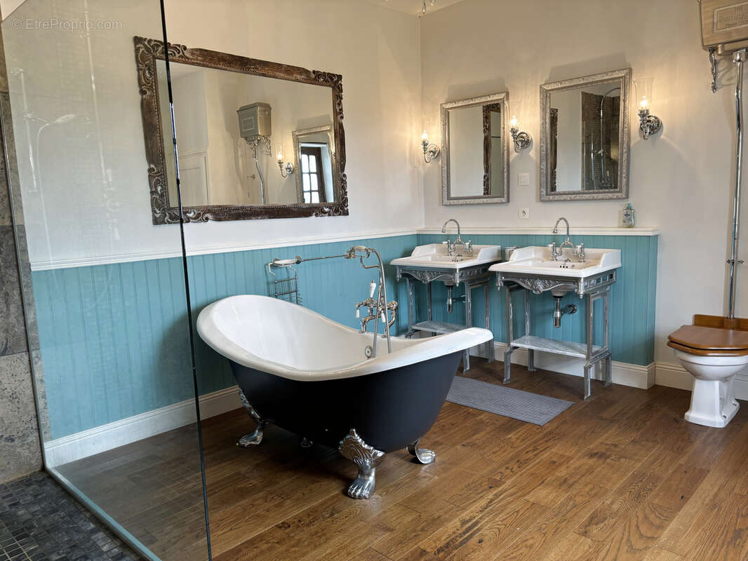 Maison 6 pièces - 233m2 avec dépendances AURSEULLES - photo 10