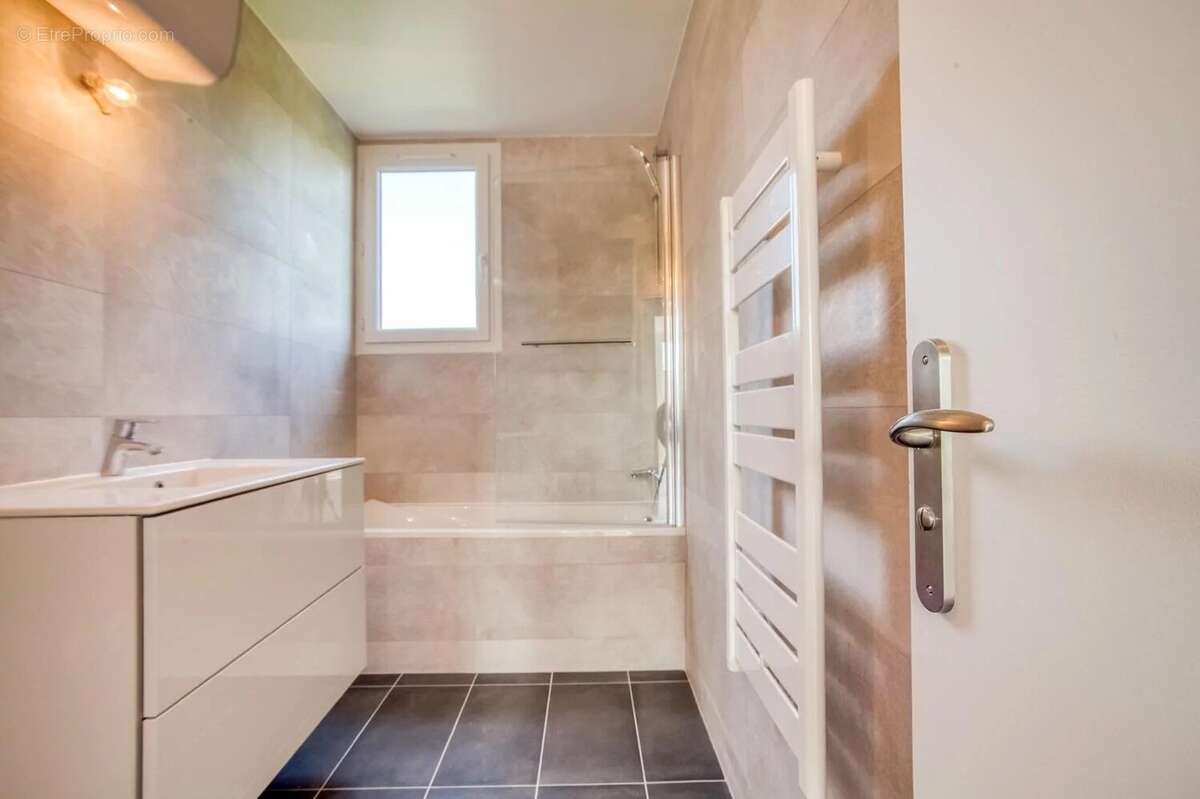 Appartement à RUEIL-MALMAISON