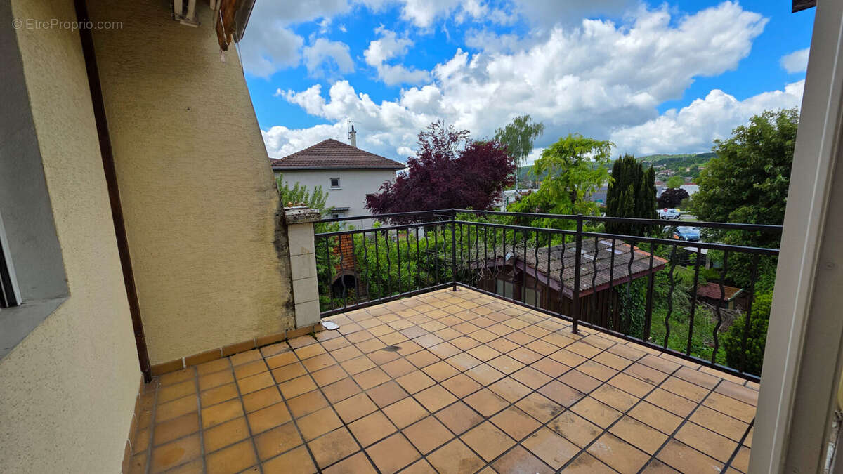 Maison à OYONNAX