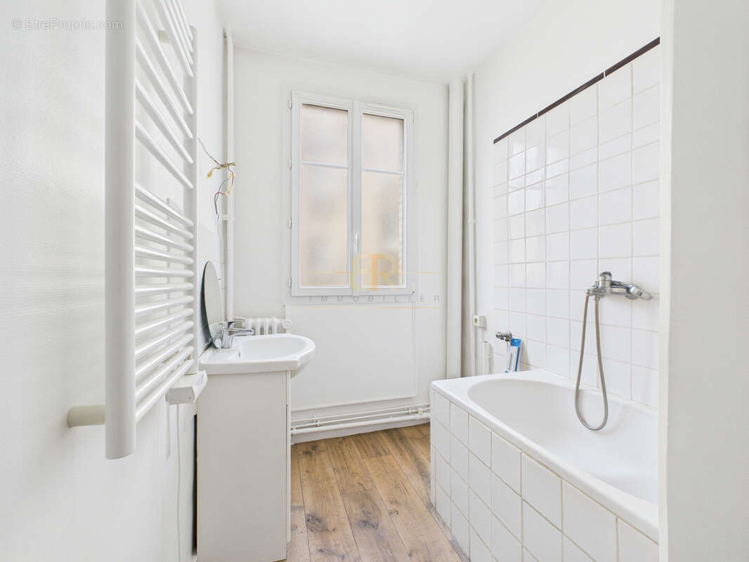 Appartement à ASNIERES-SUR-SEINE