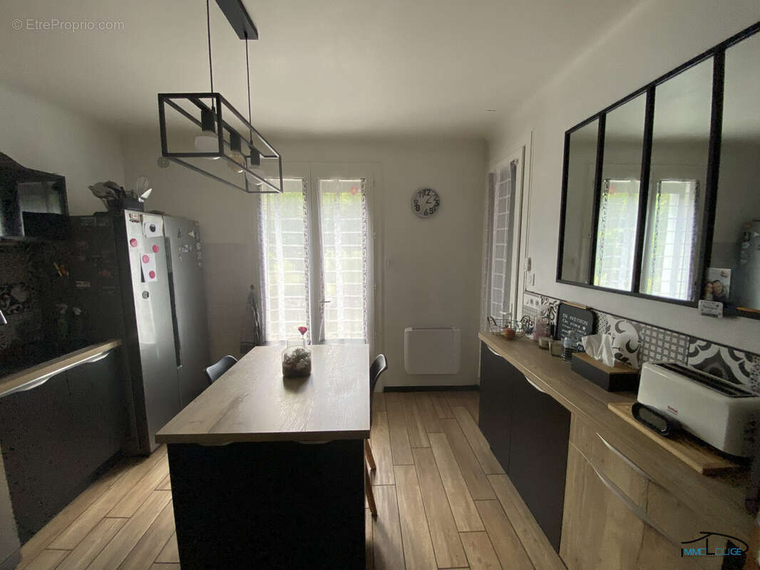 Maison 120 m² à Villefranche-De-Rouergue  - photo 8