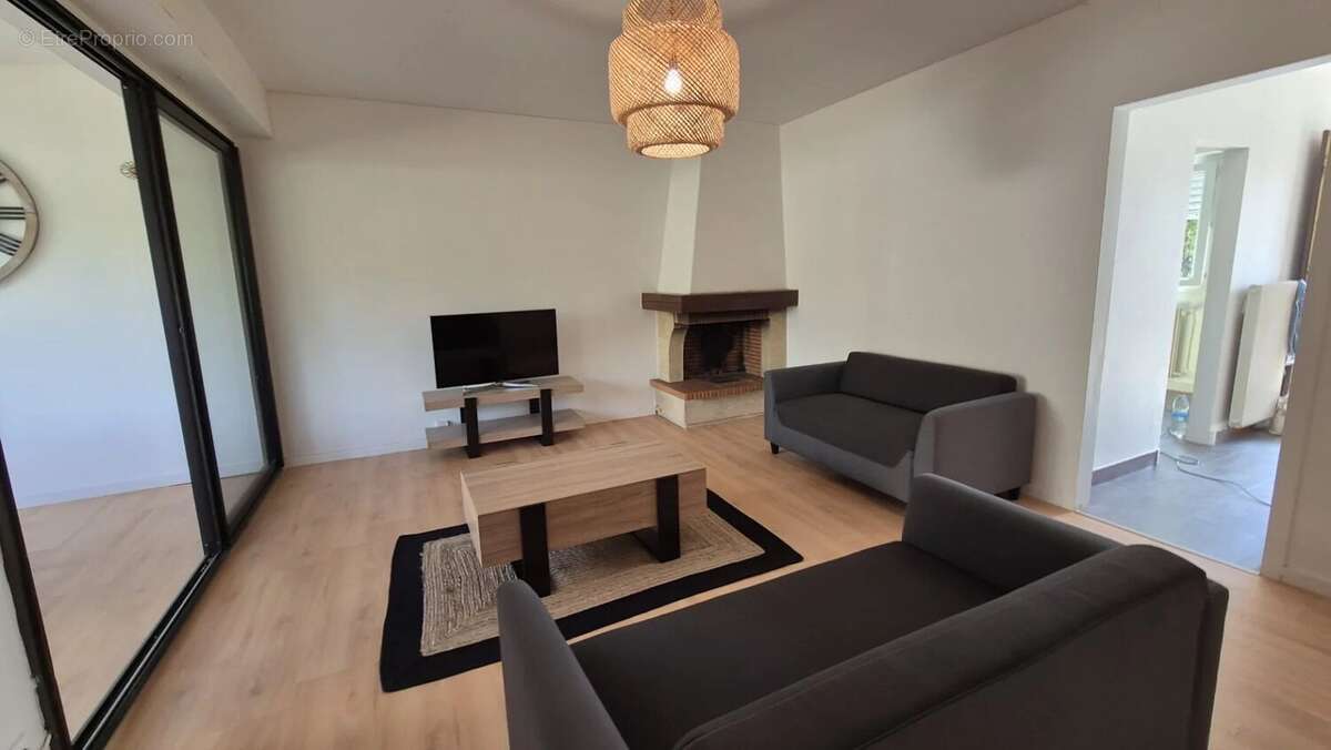 Maison à VILLENAVE-D'ORNON