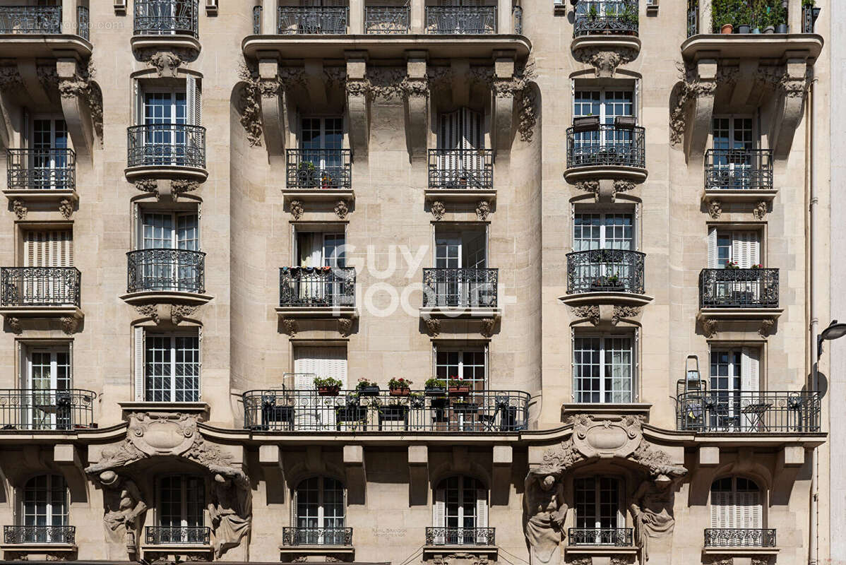 Appartement à PARIS-12E