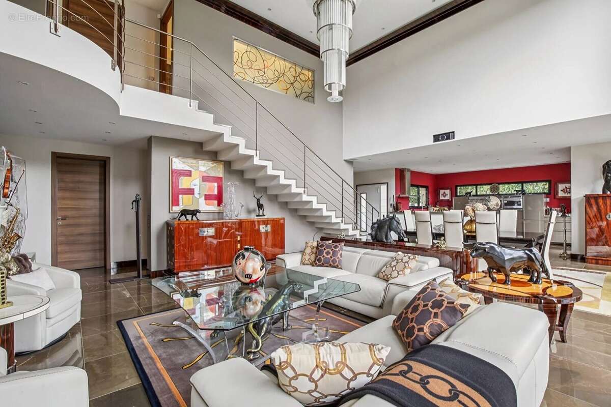 Maison à CROISSY-SUR-SEINE