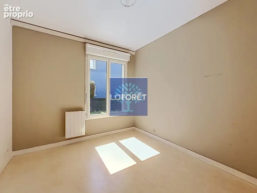 CLAVETTE -T4 lumineux avec jardin privatif, piscine et 2 stationnements - photo 7