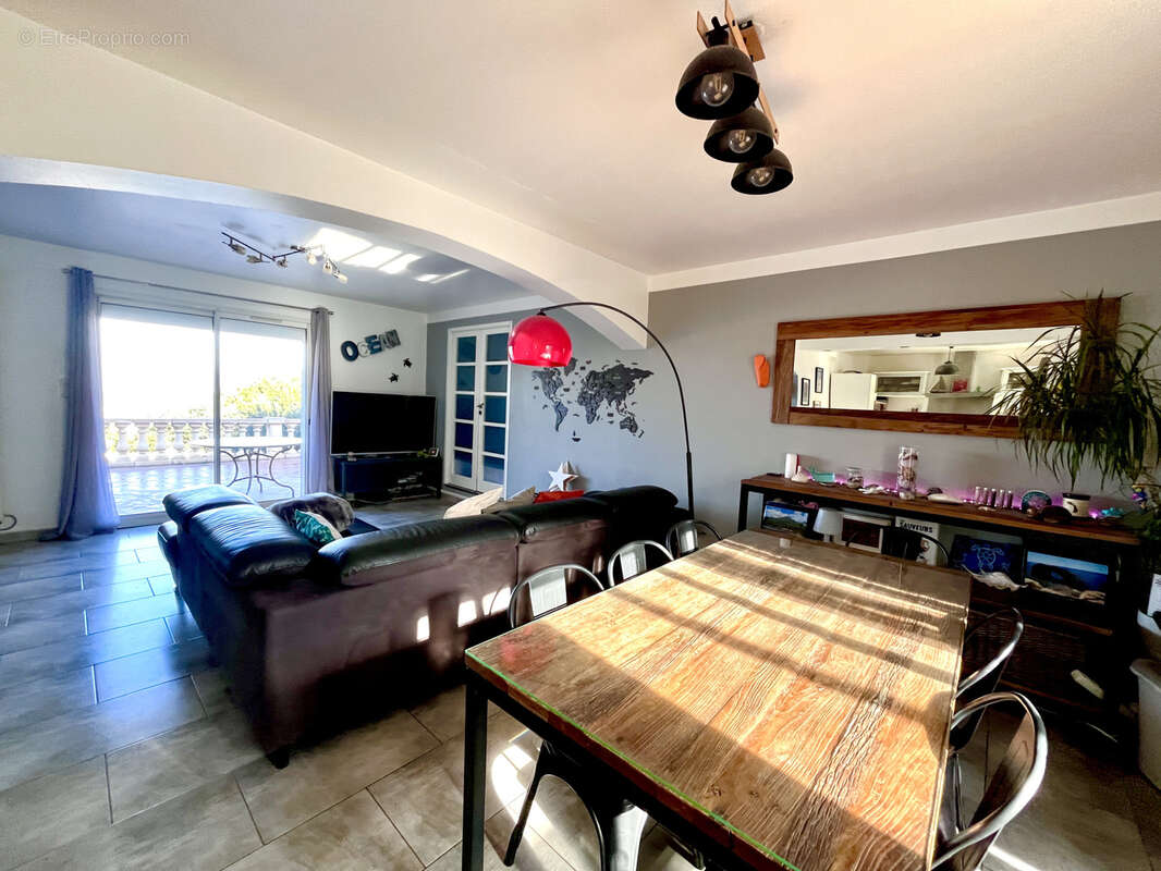 Maison à ENSUES-LA-REDONNE