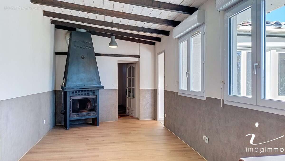 Maison à COURNONTERRAL