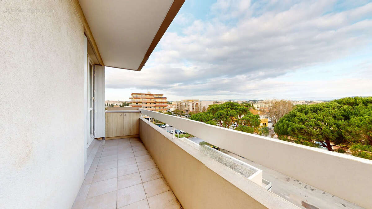 Appartement à FREJUS