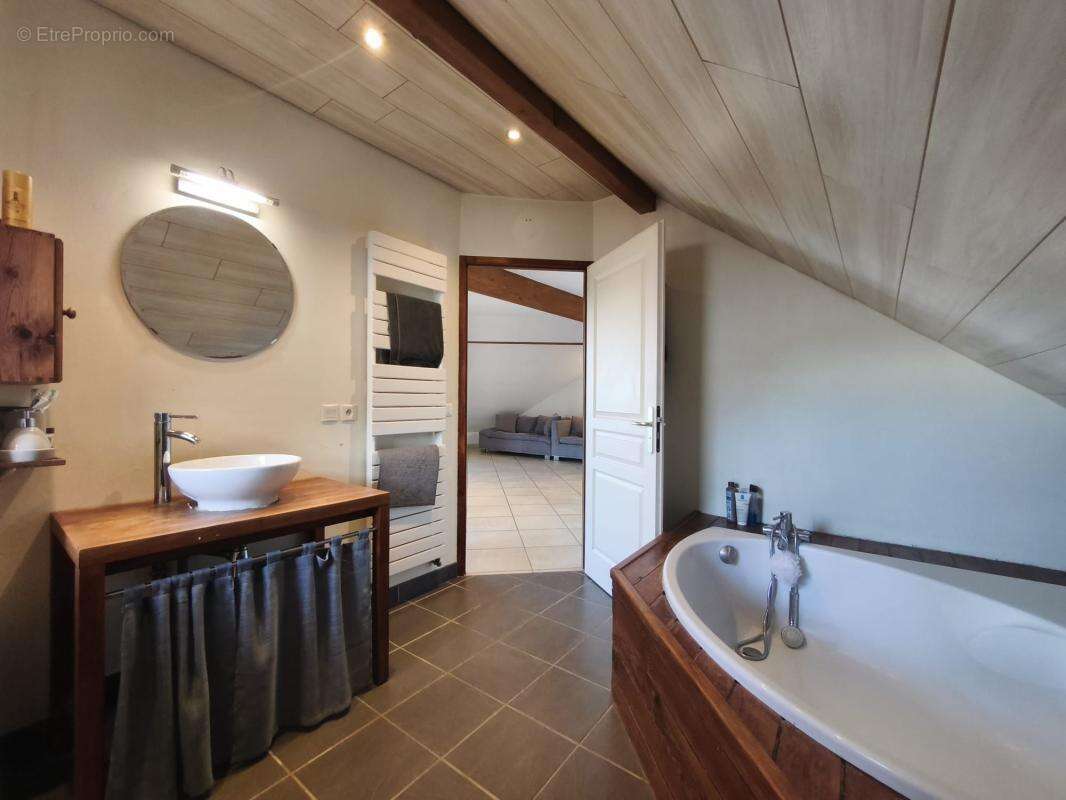 Appartement à GRUFFY
