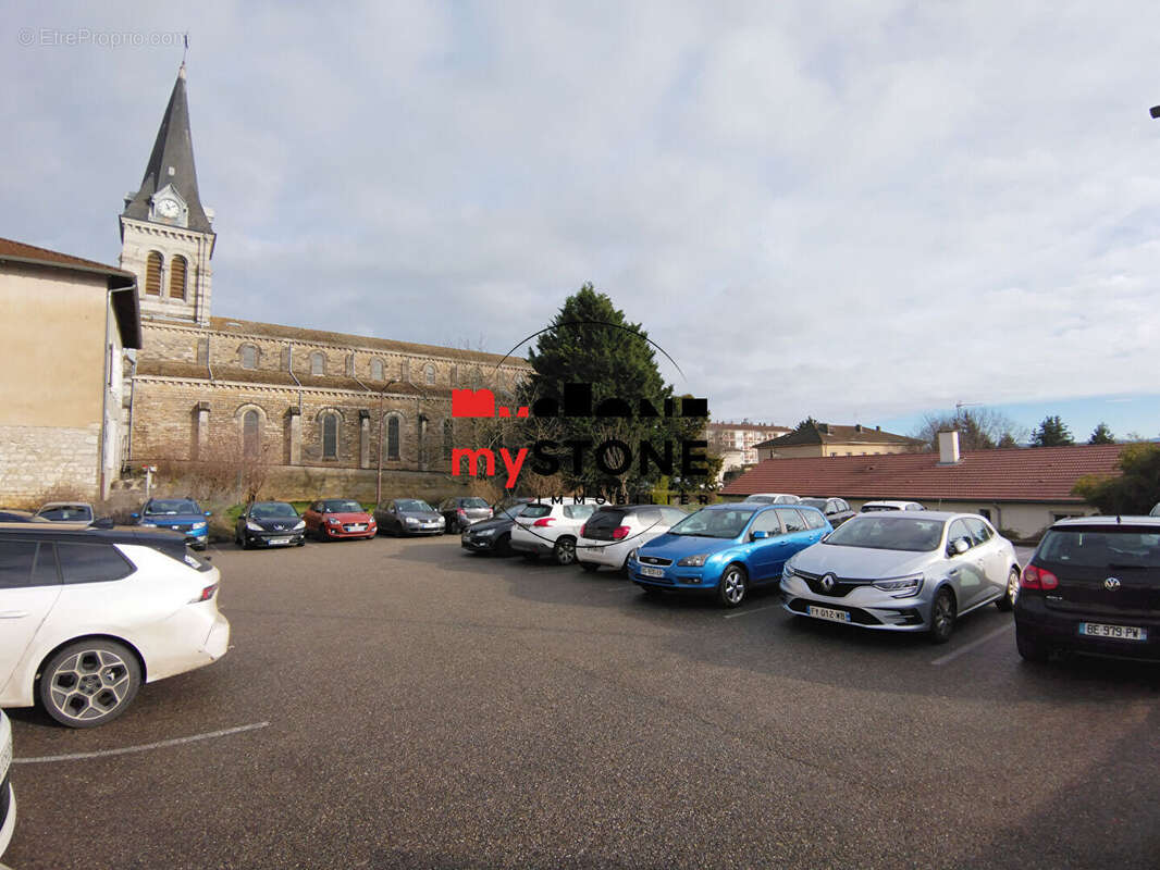 Appartement à CHALAMONT