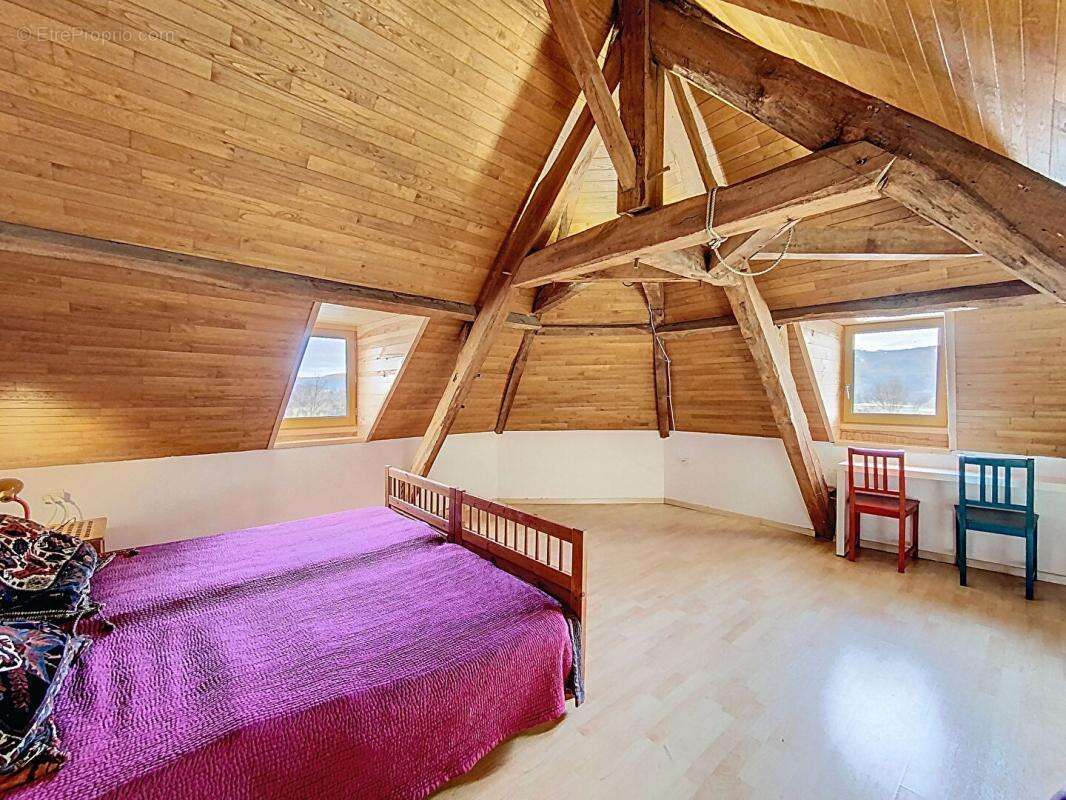 Maison à BEYNAC-ET-CAZENAC