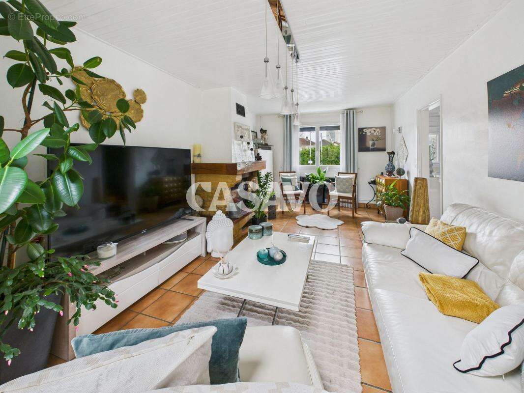 Maison à CHAMPIGNY-SUR-MARNE