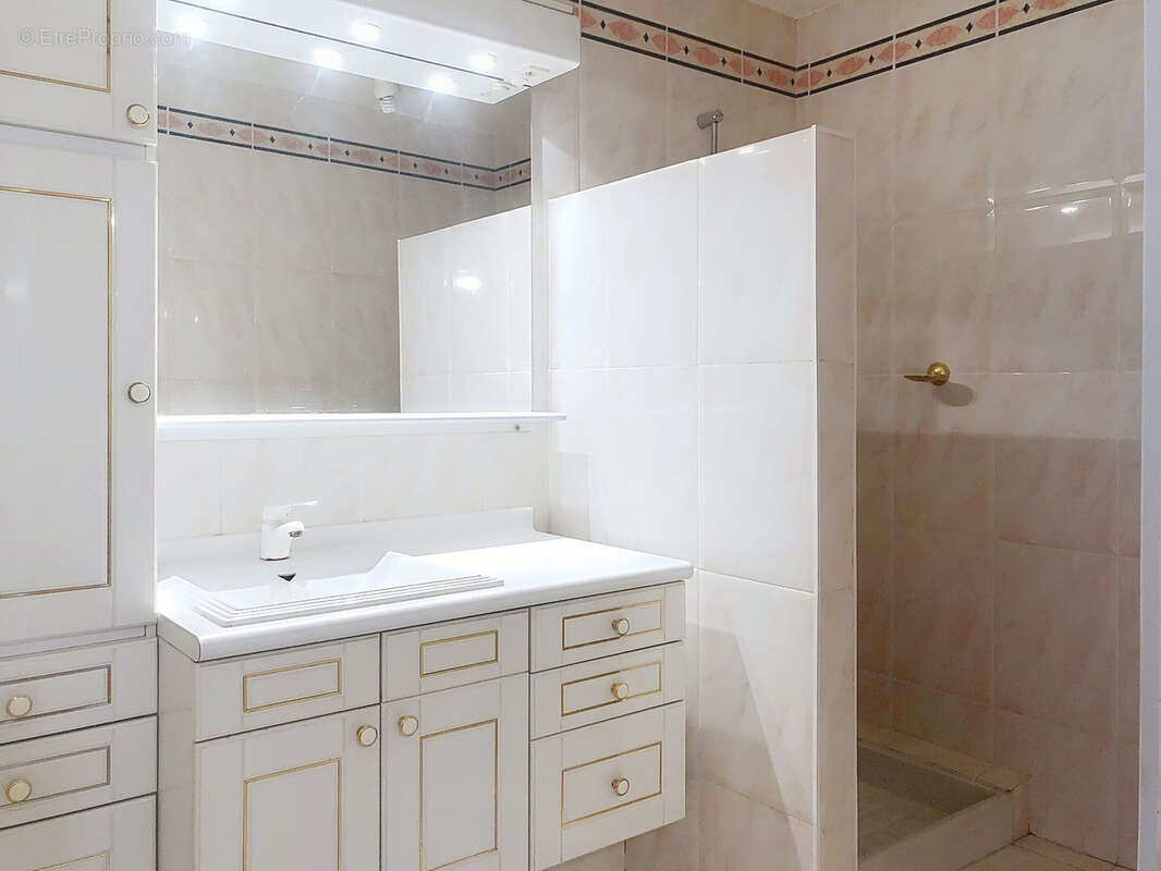 Appartement à LYON-7E