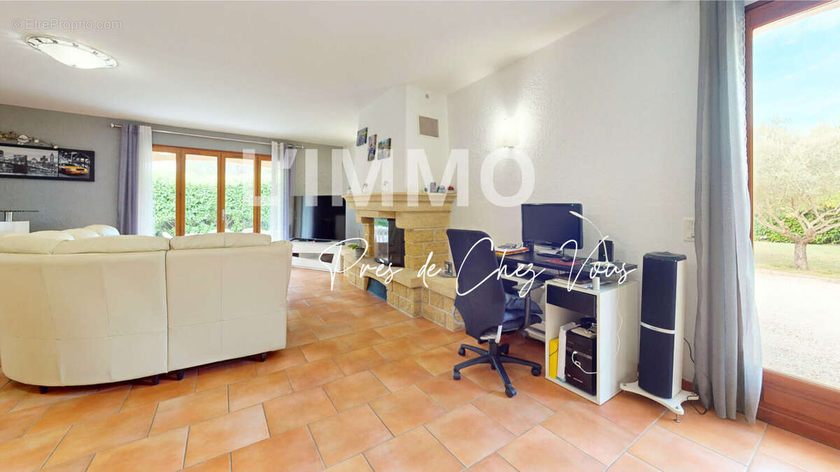 Maison à LA BOUILLADISSE