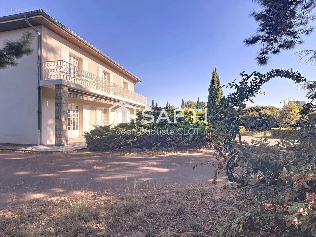 Photo 1 - Maison à BEGUEY