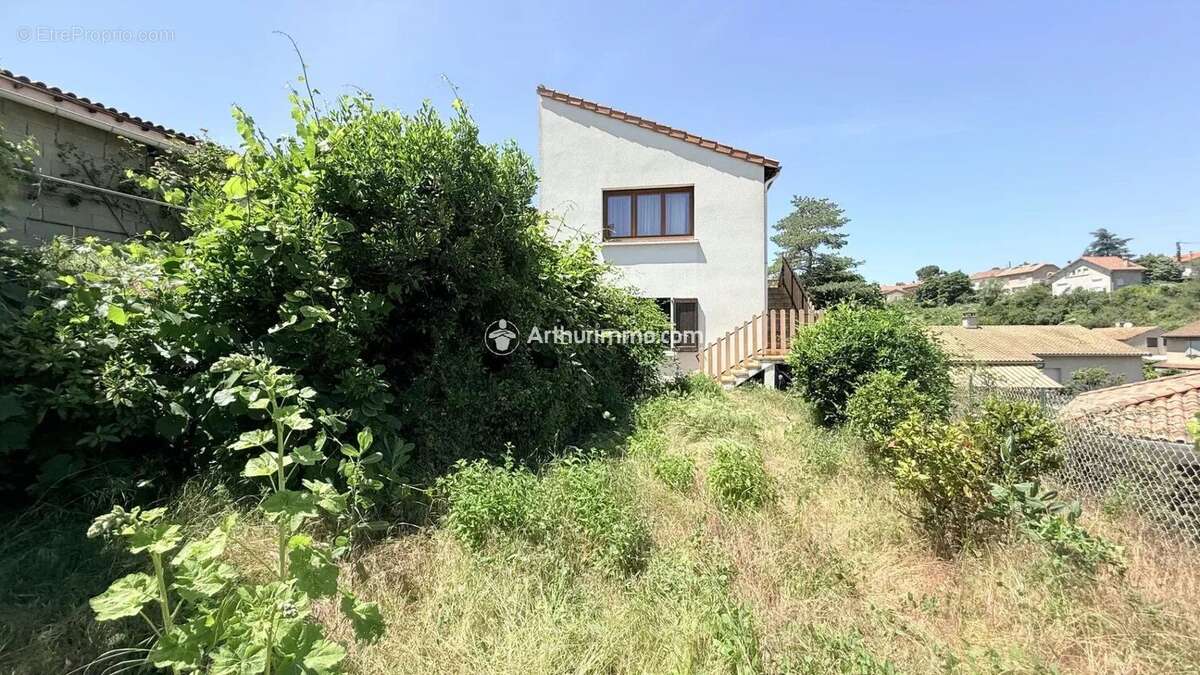 Maison à MILLAU