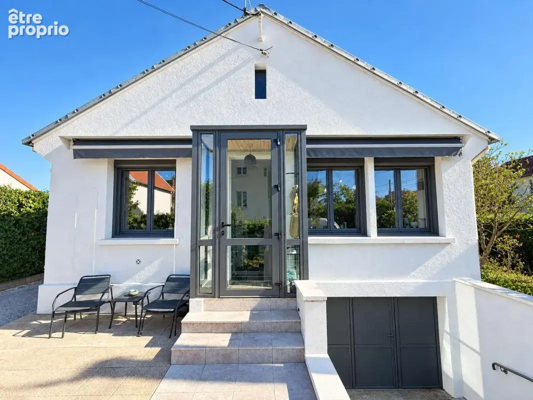 Maison rénovée 3 chambres – Garage, jardin, sous-sol, et combles aménageables - photo 2