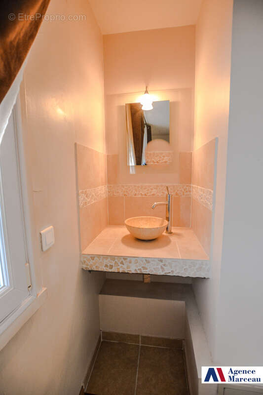 Appartement à COURBEVOIE