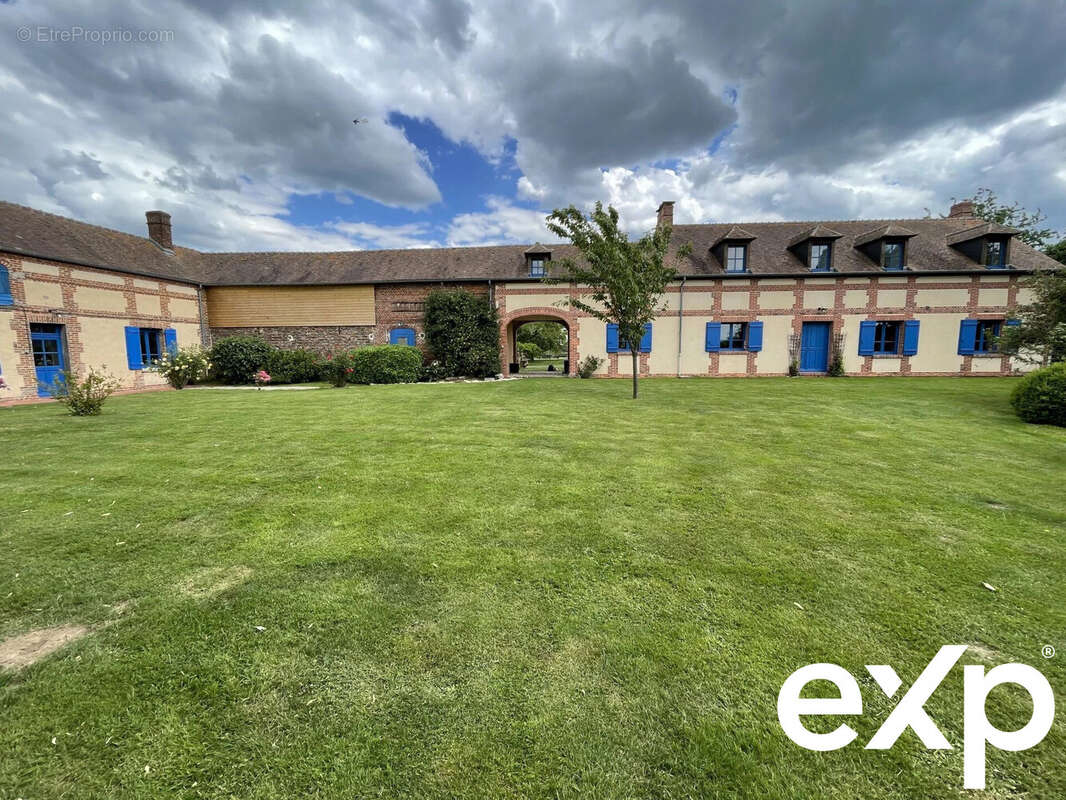 Maison à ONS-EN-BRAY