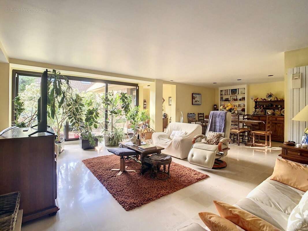 Maison à MAISONS-ALFORT