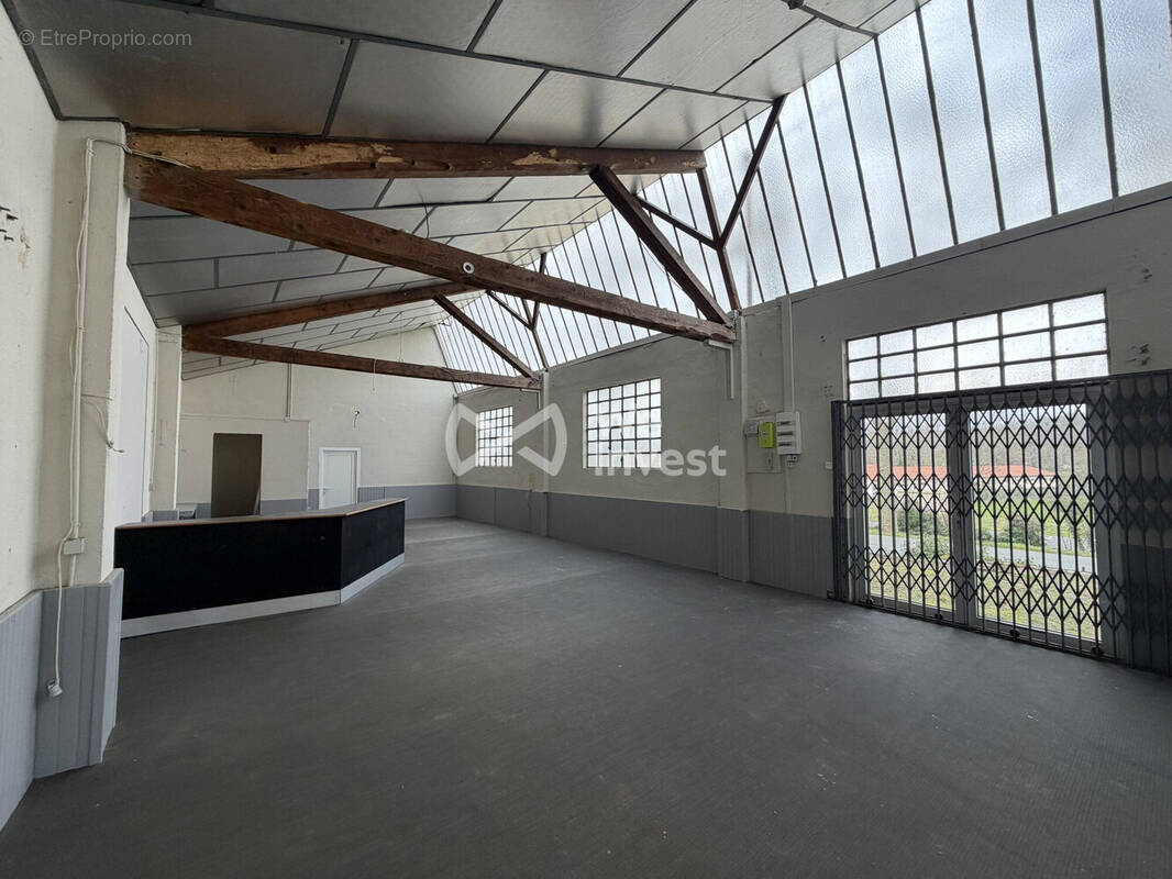 Commerce à LAGARRIGUE