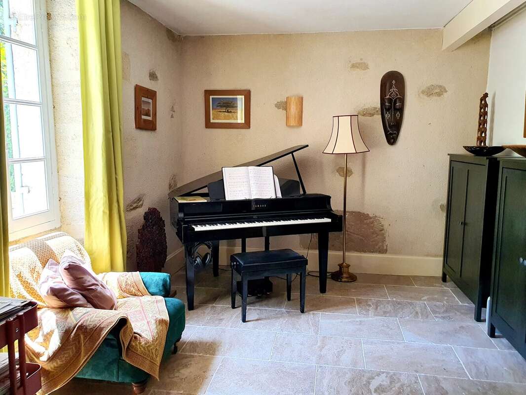 Belle maison de 6/7 chambres avec piscine et petit appartement - photo 9
