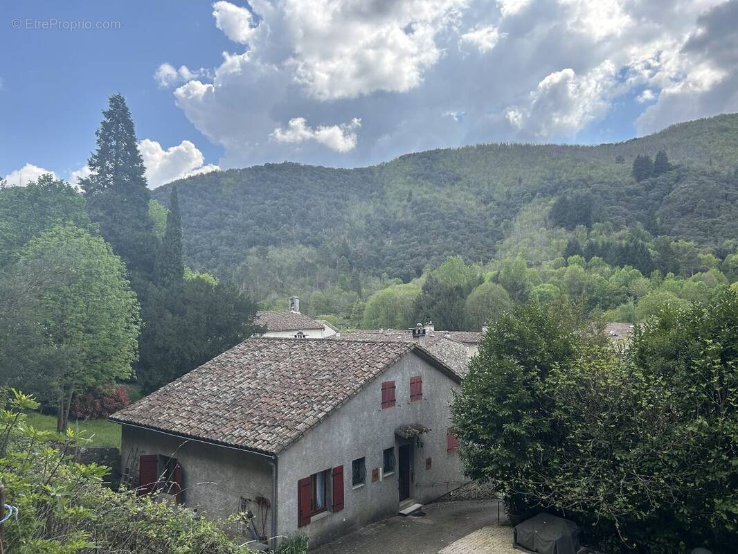 Maison à L&#039;ESTRECHURE