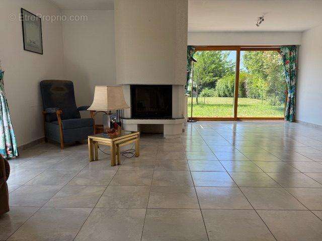 Maison à SAINT-JOUAN-DES-GUERETS