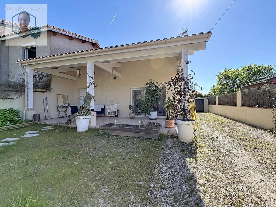 Maison à BRUGUIERES