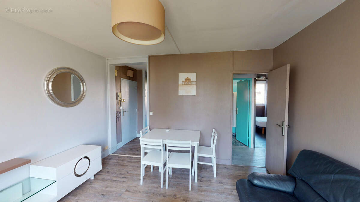 Appartement à VILLENAVE-D'ORNON