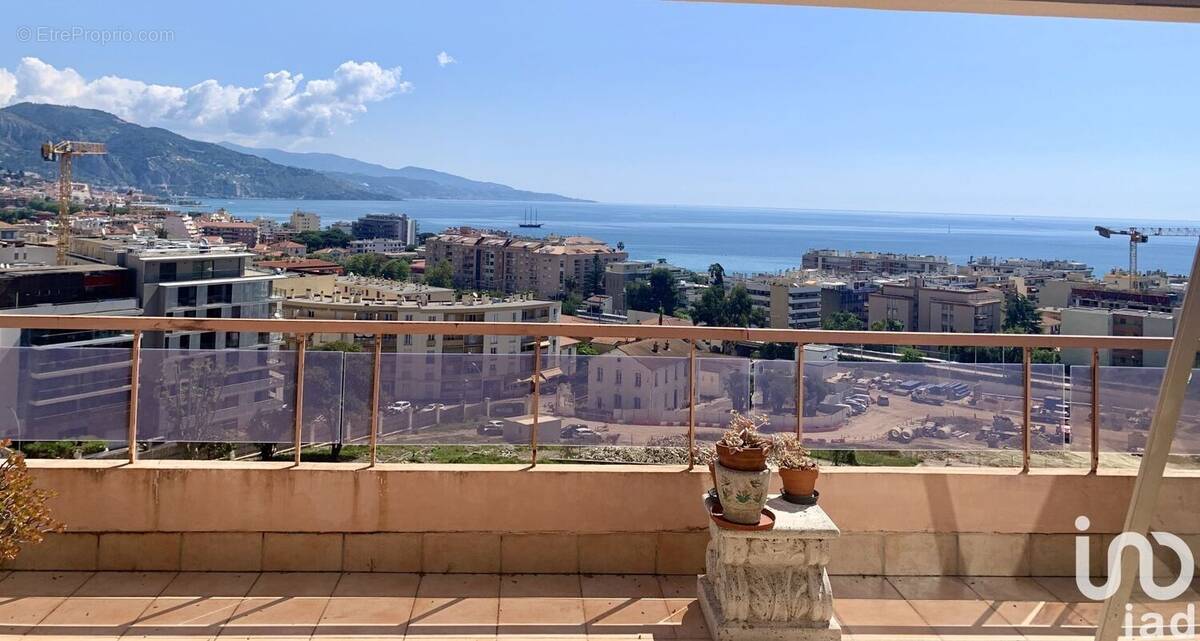 Photo 1 - Appartement à ROQUEBRUNE-CAP-MARTIN
