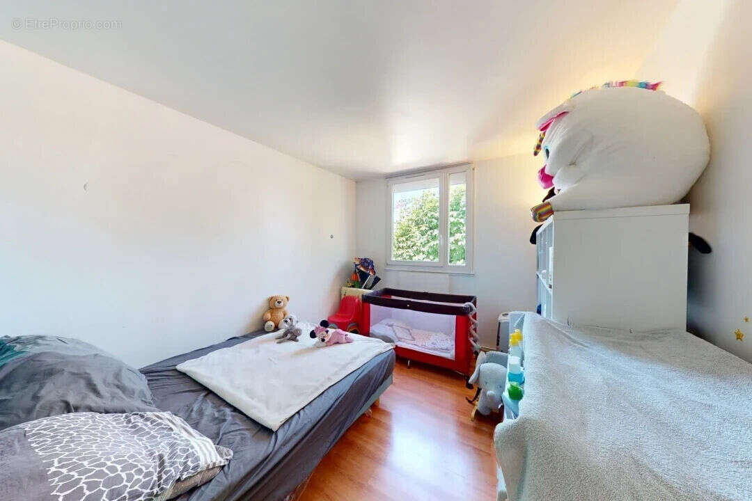 Appartement Roissy En Brie 4 pièce(s) 90.6 m2 - photo 8