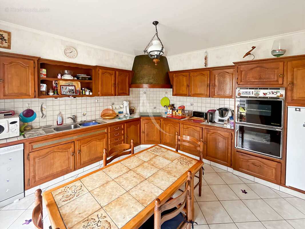 Maison à LES MUREAUX