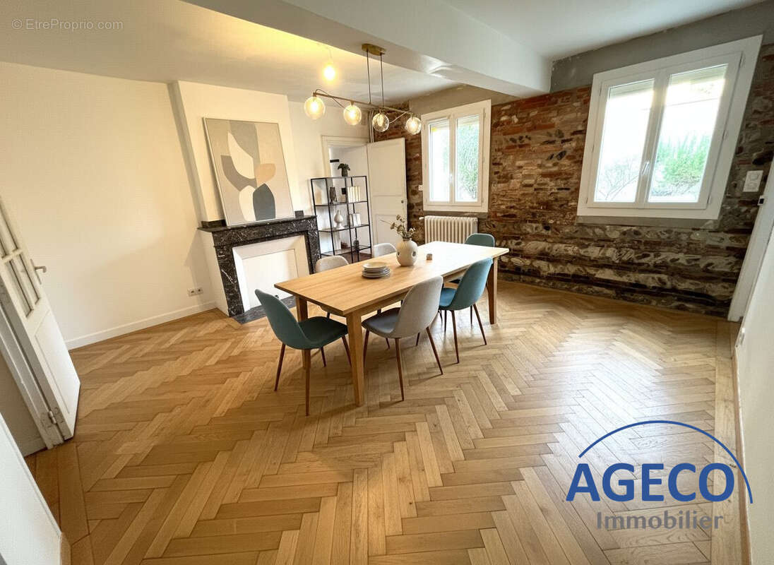 Maison à LACROIX-FALGARDE