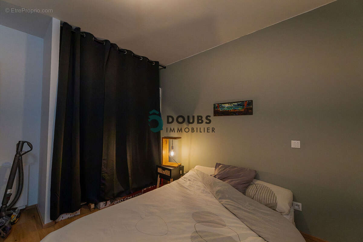 Appartement à ORCHAMPS-VENNES