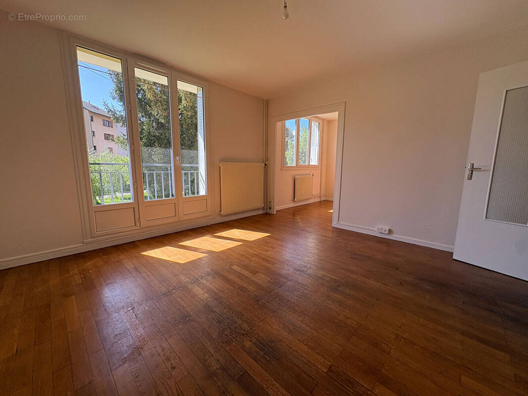 Appartement à LA RAVOIRE
