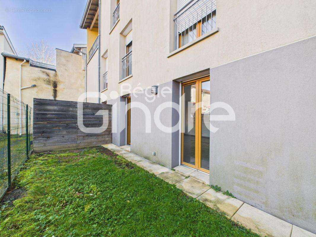 Appartement à CRAPONNE